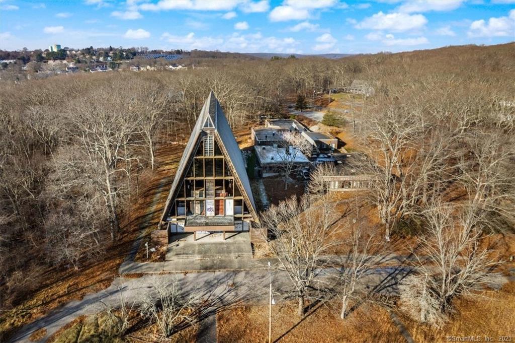 231 Gungywamp Property